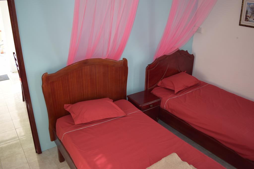 Mauri Holidays 'Budgeted Apartment' Ла Гулет Стая снимка