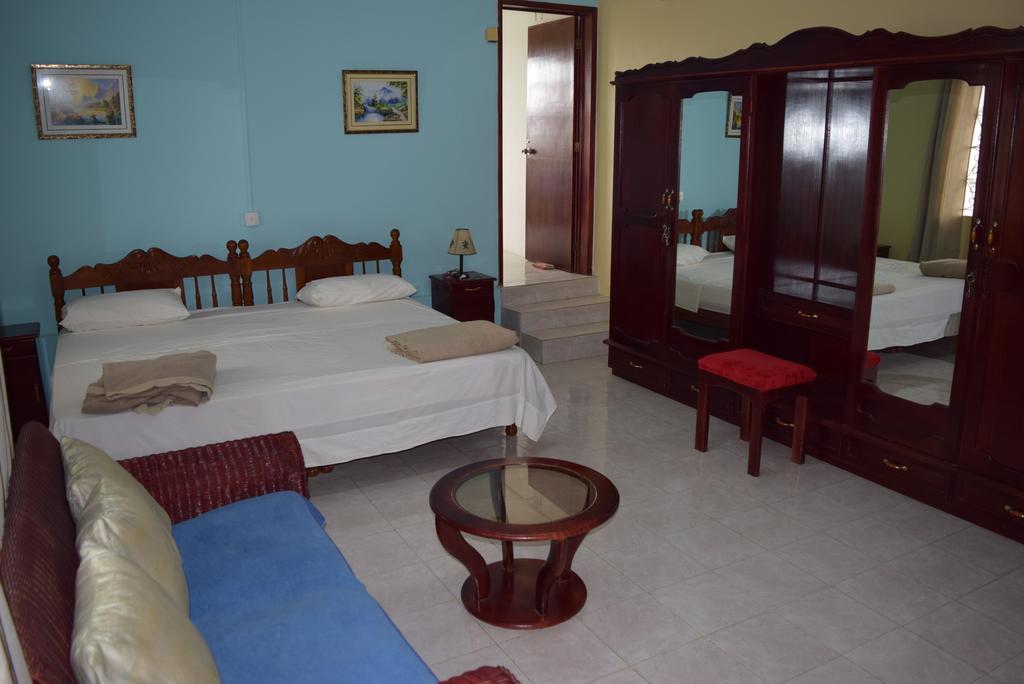 Mauri Holidays 'Budgeted Apartment' Ла Гулет Стая снимка